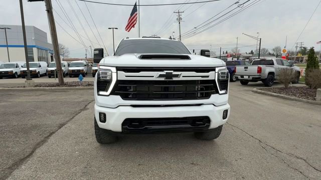 Used 2024 Chevrolet Silverado 3500 LT w/ Z71 Sport Edition image 3