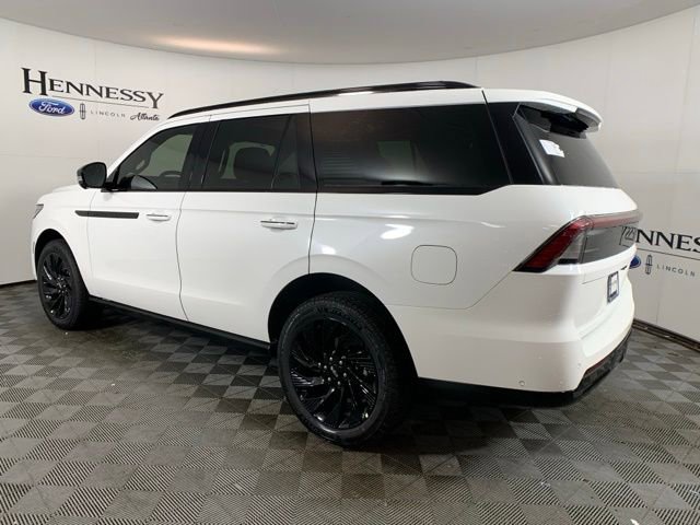 New 2025 Lincoln Navigator Reserve w/ Jet Appearance Package image 4