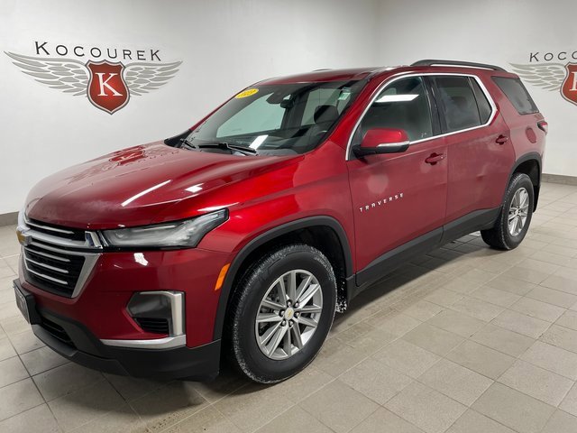Used 2023 Chevrolet Traverse LT image 3