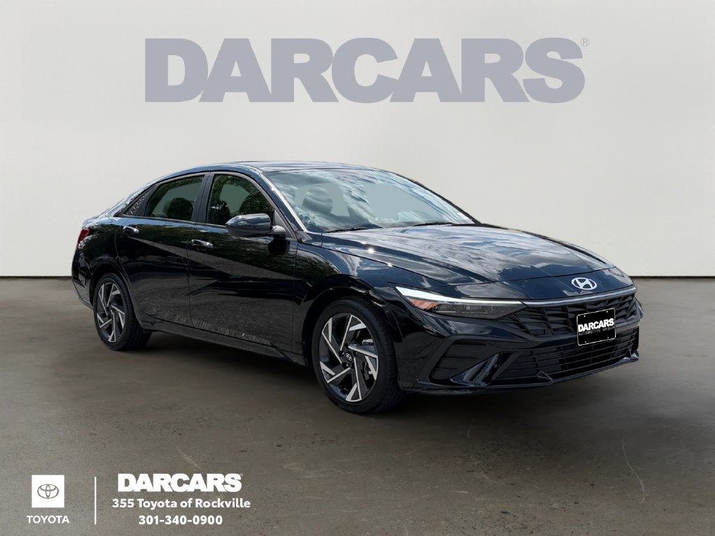 Used 2025 Hyundai Elantra Sport FWD image 1