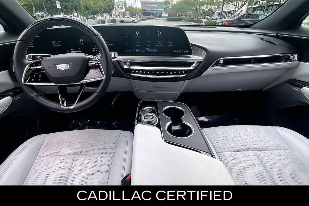 Used 2024 Cadillac Lyriq Luxury RWD image 12