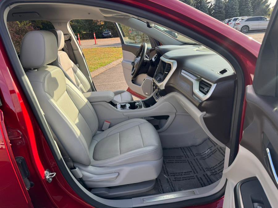 Used 2023 GMC Acadia SLT image 26