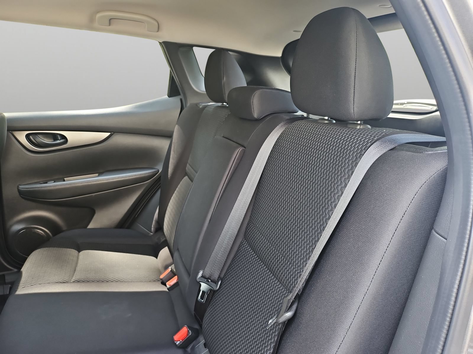 Used 2019 Nissan Rogue Sport S w/ Appearance Package AWD/4WD image 41