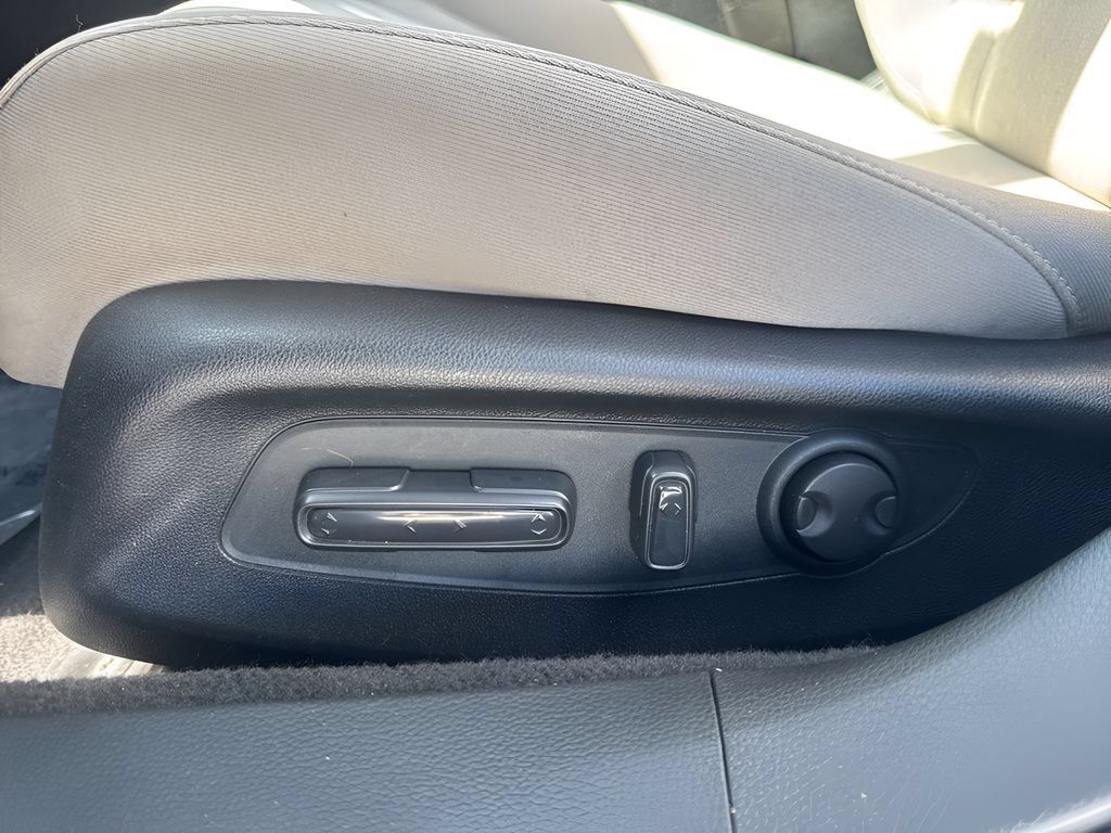 Used 2024 Honda Accord EX image 10