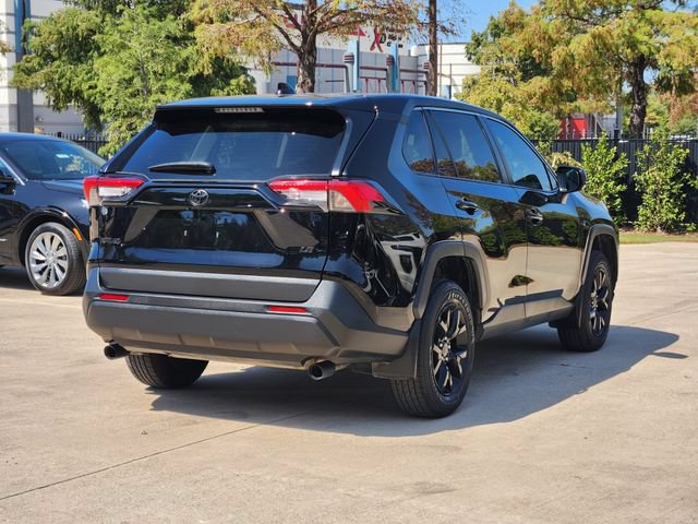 Used 2024 Toyota RAV4 LE FWD image 5