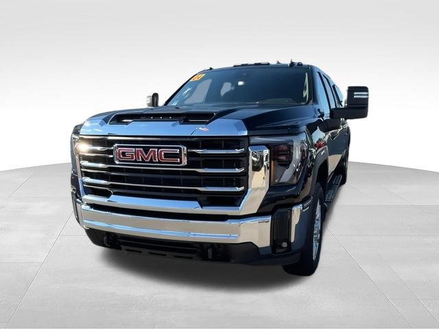 Used 2024 GMC Sierra 2500 SLE w/ SLE Value Package; AWD/4WD image 3