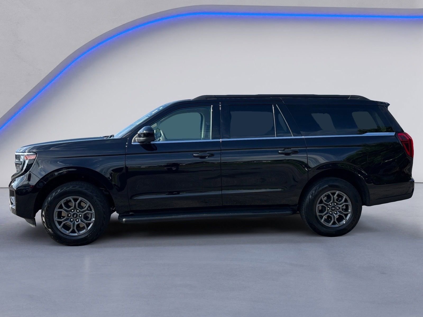 Used 2025 Ford Expedition Max Active RWD image 11