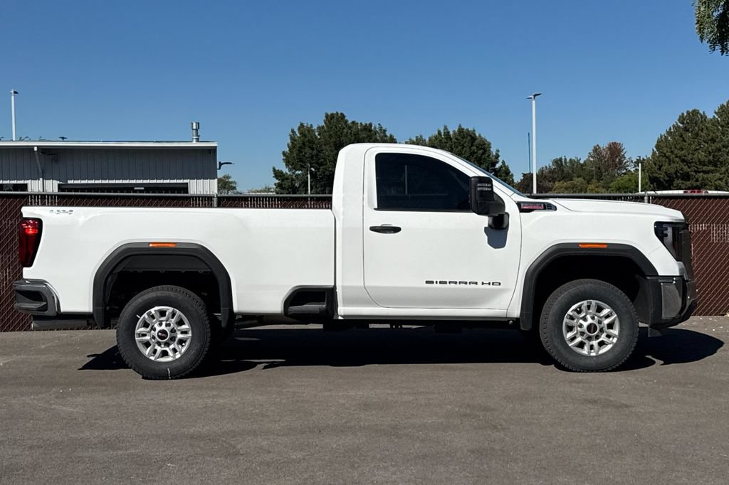 Used 2025 GMC Sierra 2500 Pro w/ 1SA Pro Safety Plus Package AWD/4WD image 3