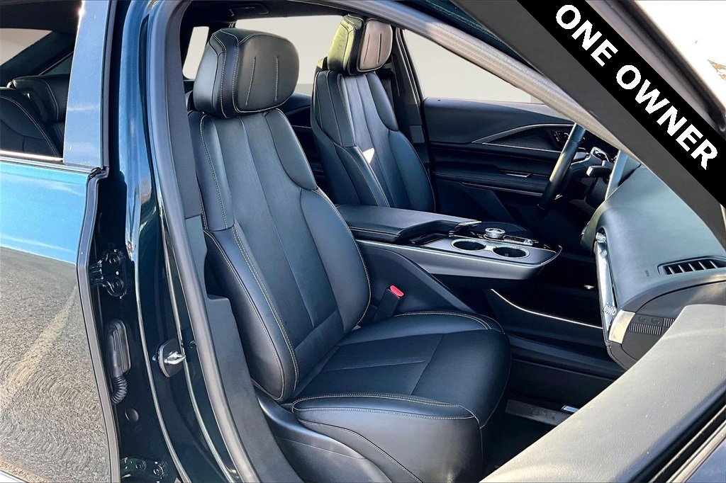 Used 2024 Cadillac Lyriq Luxury w/ LPO, Floor Liner Package image 7