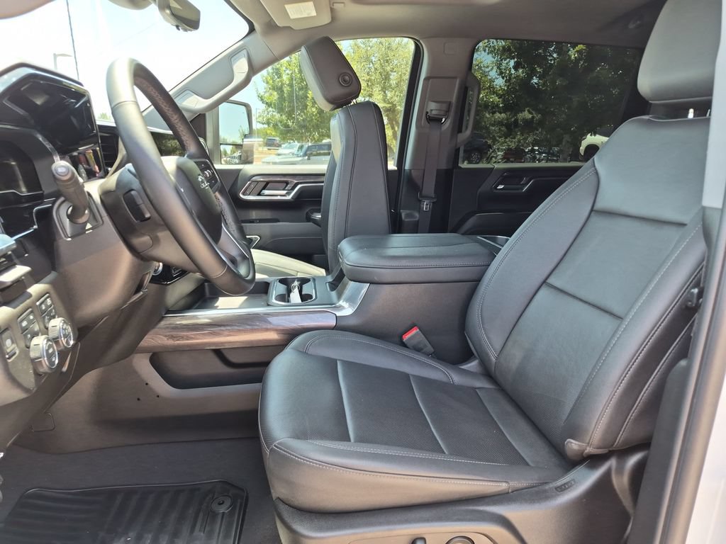 Used 2024 Chevrolet Silverado 2500 LTZ w/ LTZ Plus Package AWD/4WD image 22