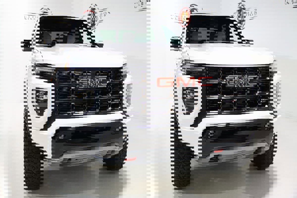 Used 2023 GMC Canyon AT4X image 26