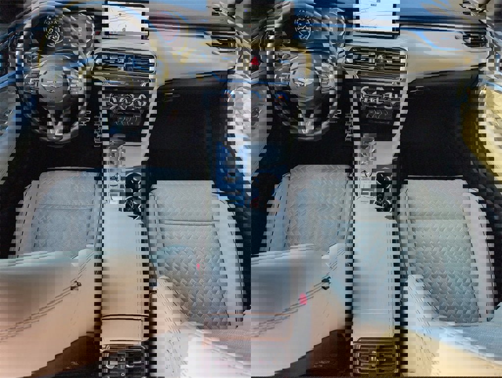 Used 2022 Genesis G70 3.3T image 30