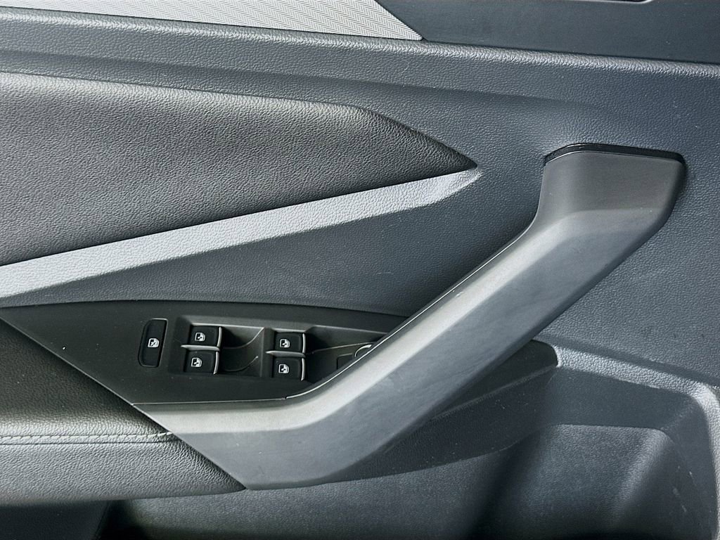 Used 2023 Volkswagen Jetta Sport image 17