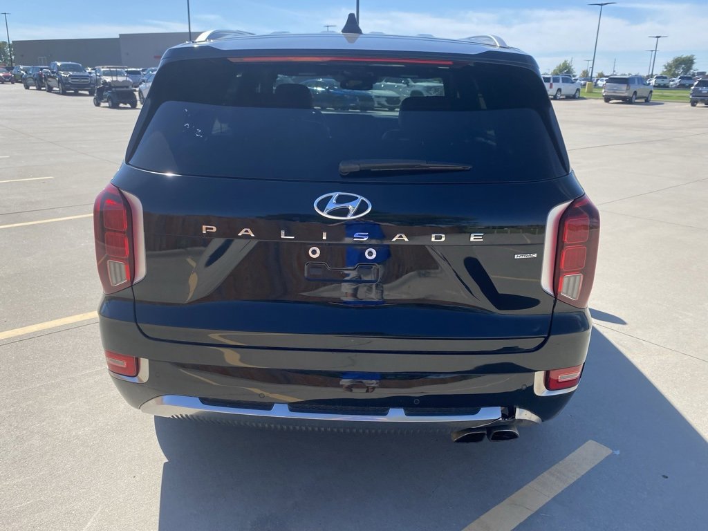 Used 2022 Hyundai Palisade Calligraphy image 9