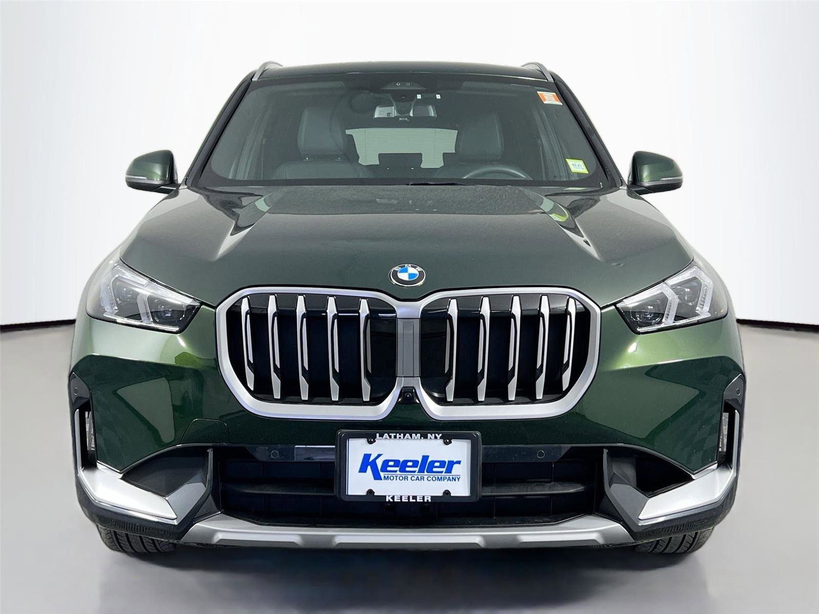 Certified 2025 BMW X1 xDrive28i w/ Technology Package AWD/4WD image 9