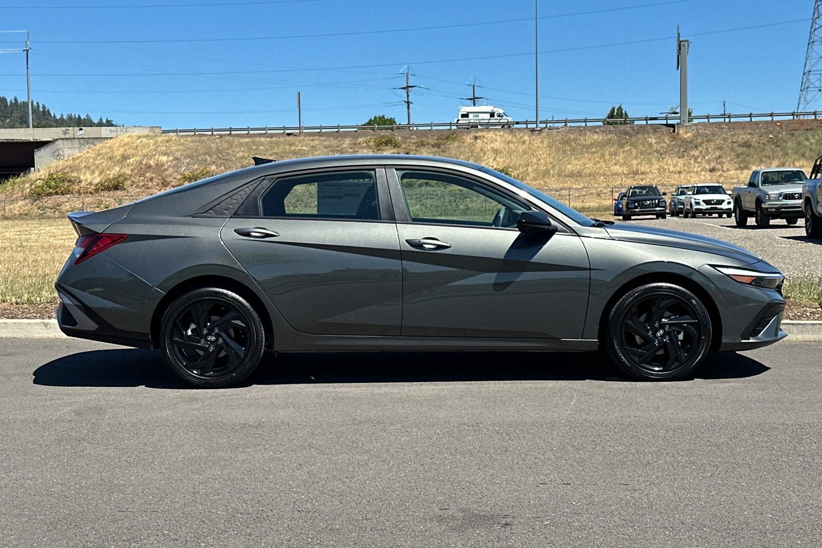 New 2026 Hyundai Elantra Sport FWD image 2