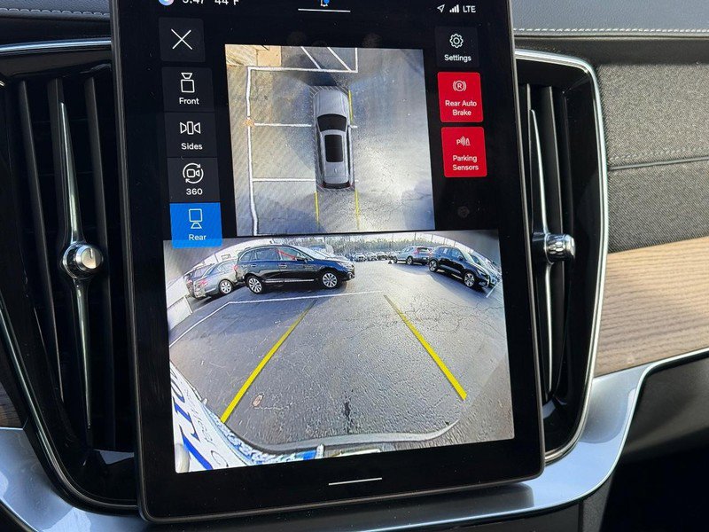 Certified 2025 Volvo XC90 B5 Plus image 21