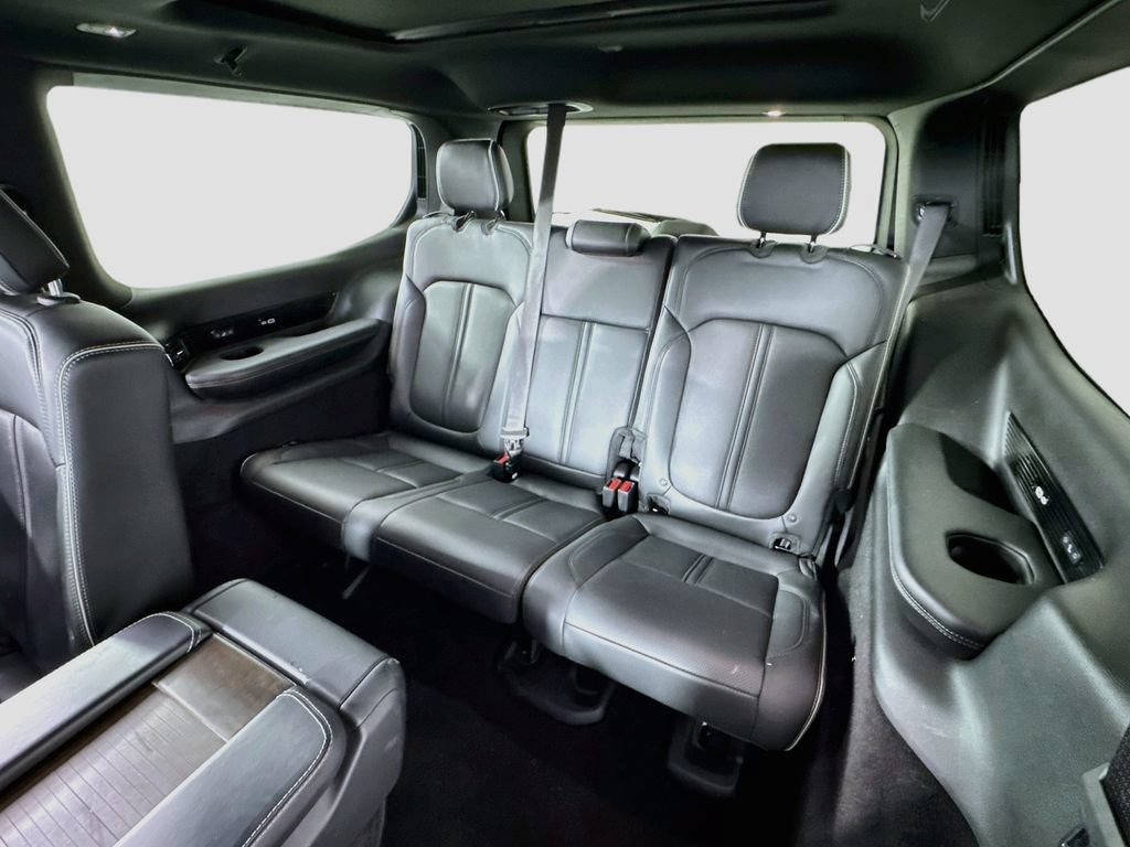 Used 2022 Jeep Grand Wagoneer Series II w/ Convenience Group III AWD/4WD image 12