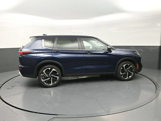 Used 2024 Mitsubishi Outlander FWD image 10