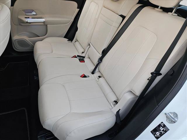 Used 2021 Mercedes-Benz GLB 250 image 14