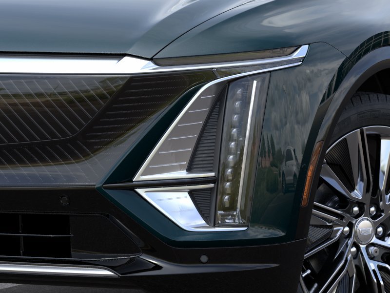 New 2026 Cadillac Lyriq Signature Luxury AWD/4WD image 10