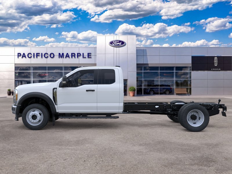 New 2025 Ford F450 XL w/ XL Chrome Package AWD/4WD image 4