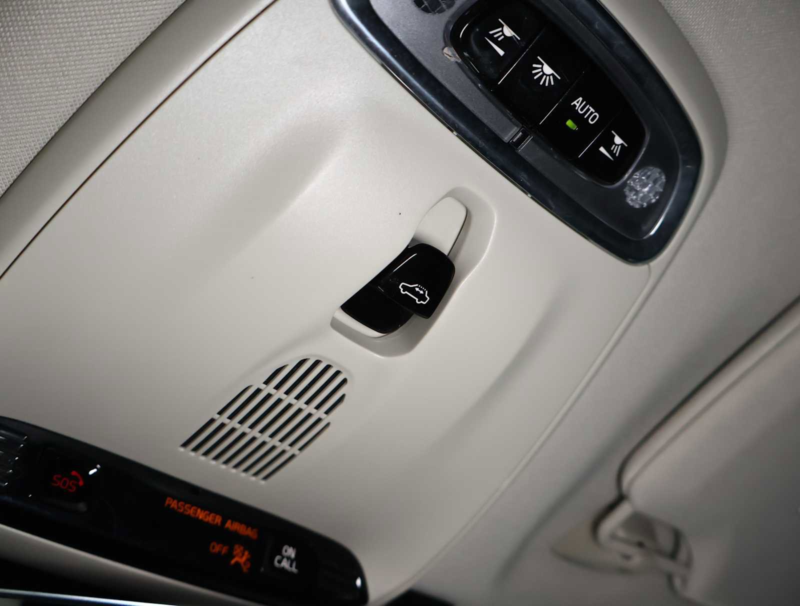 Used 2020 Volvo XC90 T6 Momentum image 23
