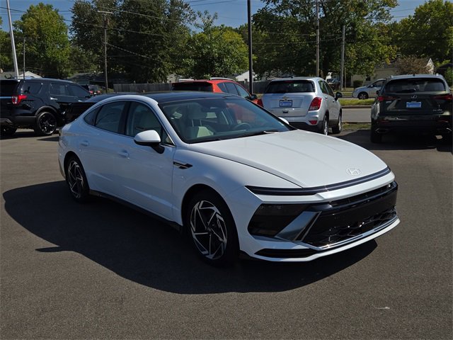 Used 2025 Hyundai Sonata SEL image 4