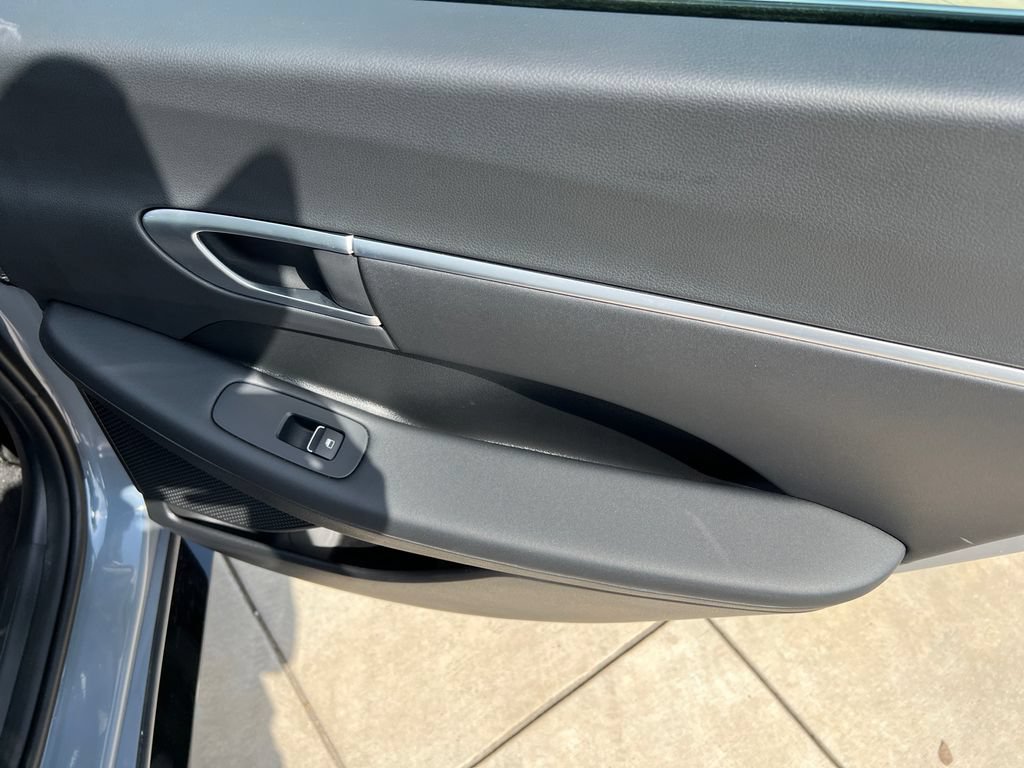 Certified 2026 Hyundai Sonata SEL FWD image 8