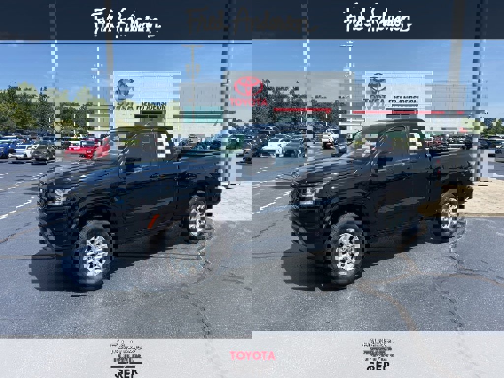 Used 2024 Nissan Frontier SV