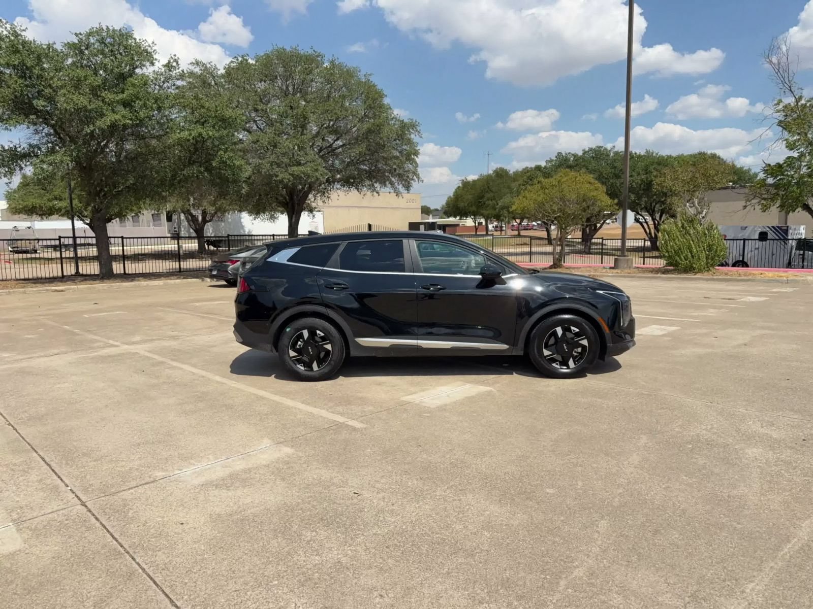 Used 2026 Kia Sportage LX FWD image 15