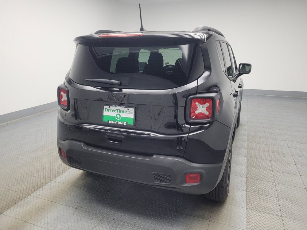 Used 2023 Jeep Renegade Latitude AWD/4WD image 7