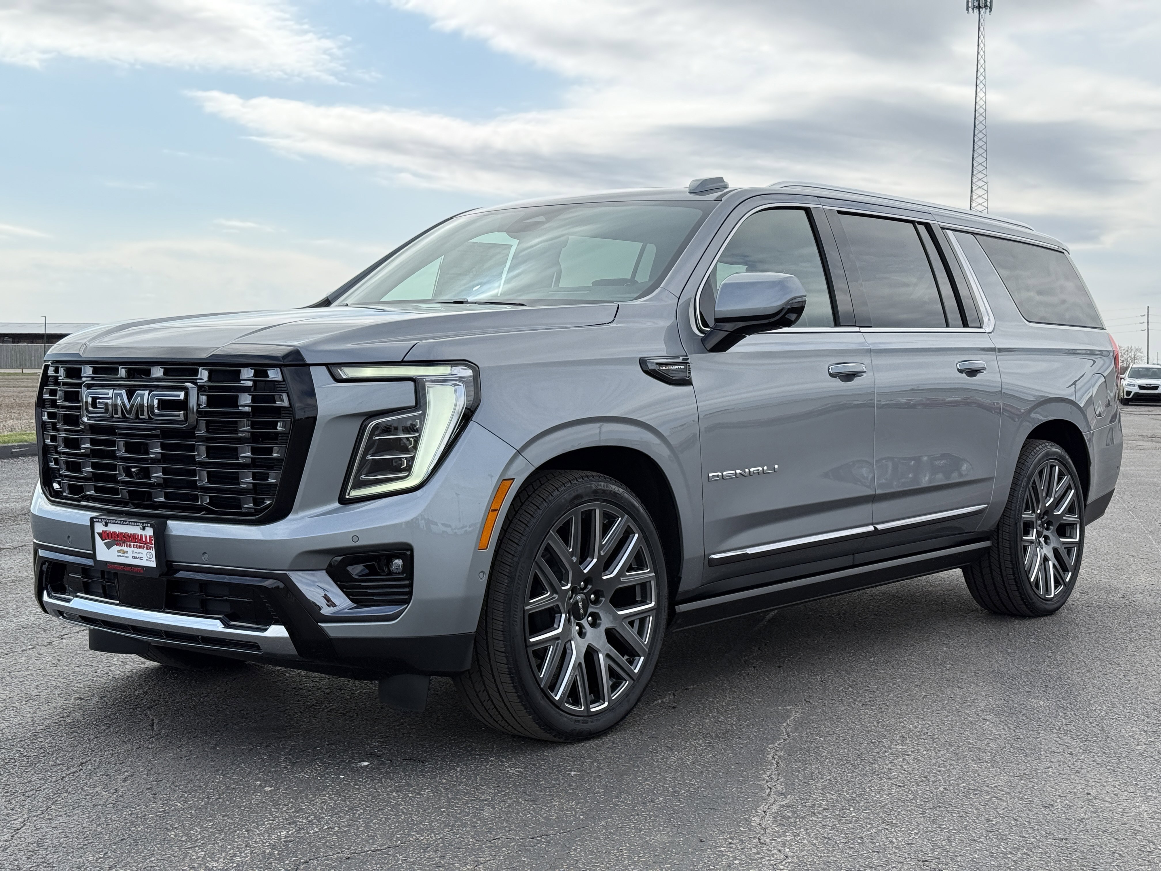 New 2026 GMC Yukon XL Denali Ultimate w/ LPO, Floor Liner Package image 7