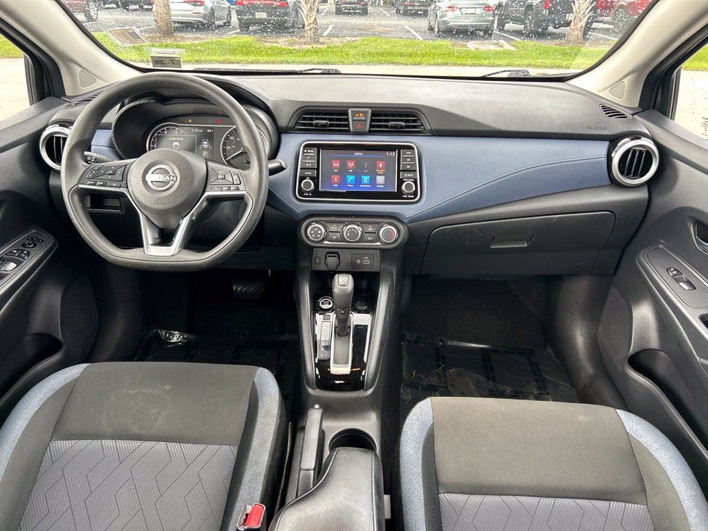 Used 2024 Nissan Versa SV FWD image 11
