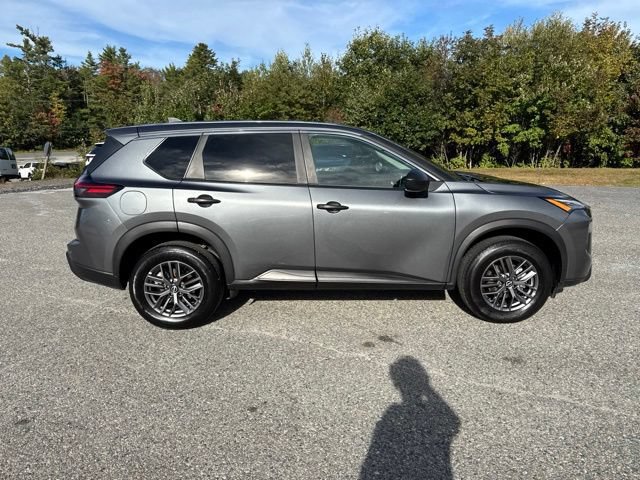 Used 2024 Nissan Rogue S AWD/4WD image 7