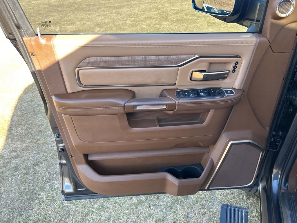 Used 2022 RAM 3500 Limited image 13