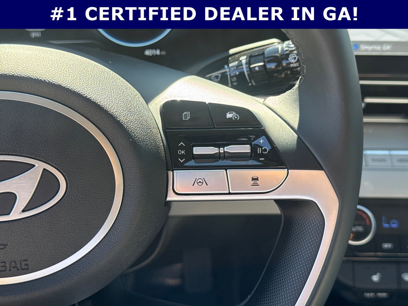 Certified 2025 Hyundai Elantra Limited image 26