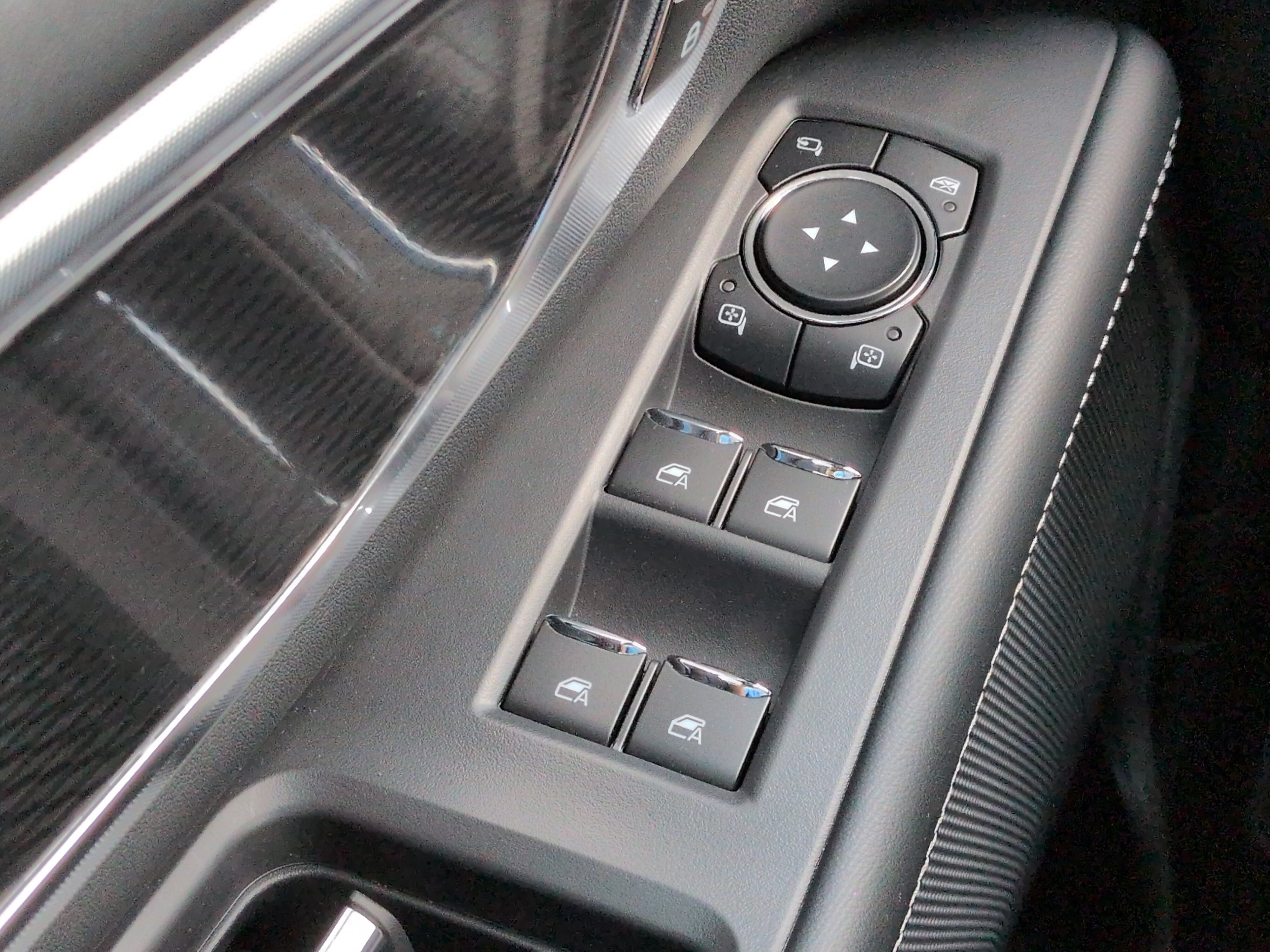 Certified 2026 Ford Expedition Platinum w/ Stealth Appearance Package AWD/4WD image 23