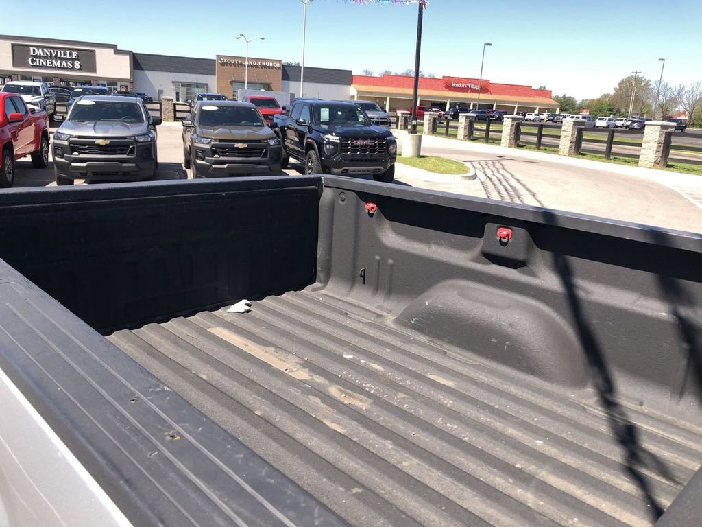 Used 2018 GMC Sierra 2500 Denali w/ Duramax Plus Package AWD/4WD image 17