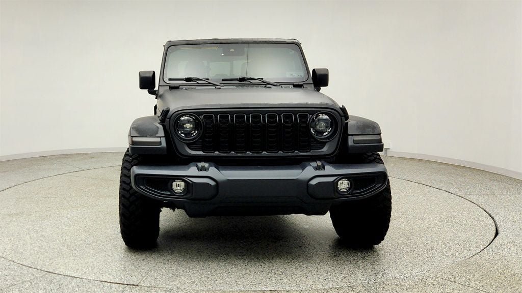 Used 2024 Jeep Gladiator Sport AWD/4WD image 2