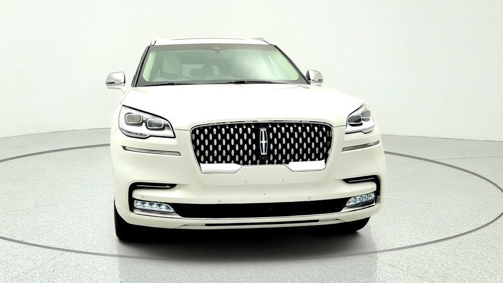 Used 2020 Lincoln Aviator Black Label w/ Dynamic Handling Package AWD/4WD image 2