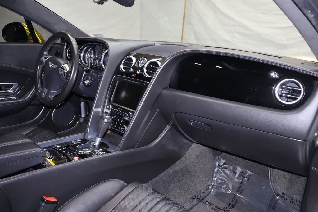 Used 2016 Bentley Continental GT image 11
