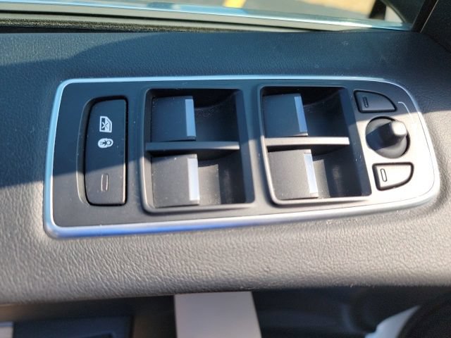 Used 2019 Jaguar F-PACE Premium AWD/4WD image 9