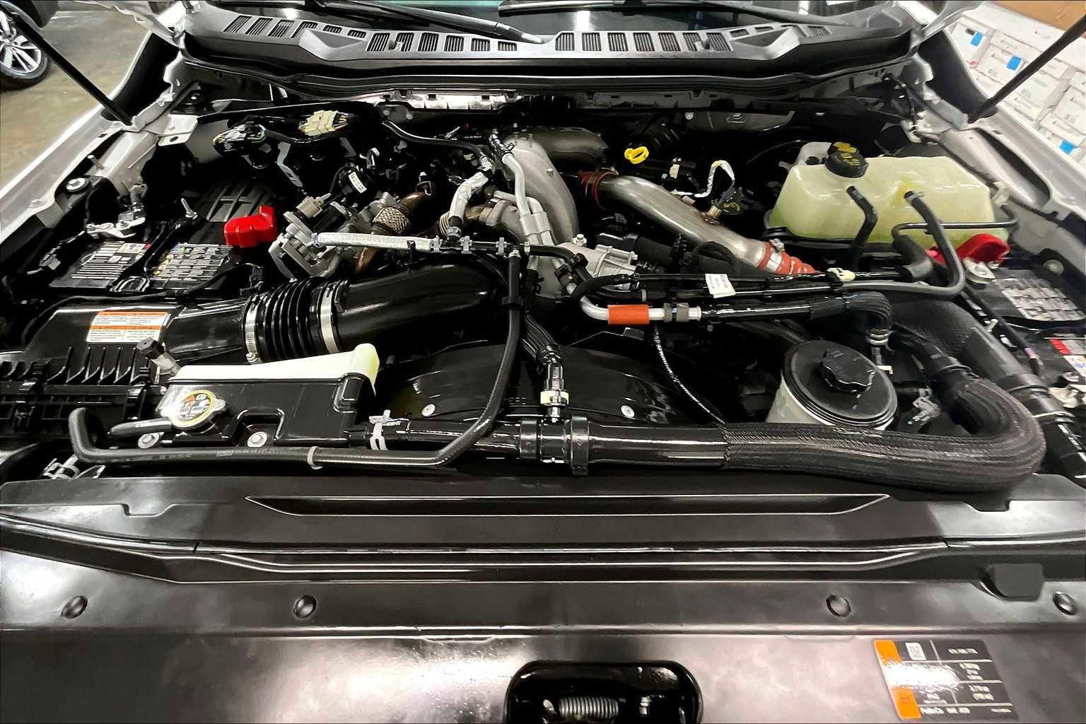 Used 2024 Ford F350 Lariat image 12