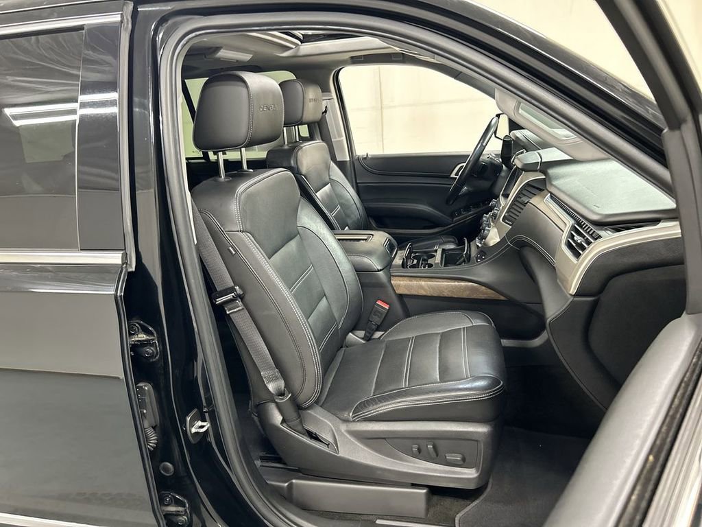 Used 2018 GMC Yukon Denali w/ Open Road Package AWD/4WD image 25