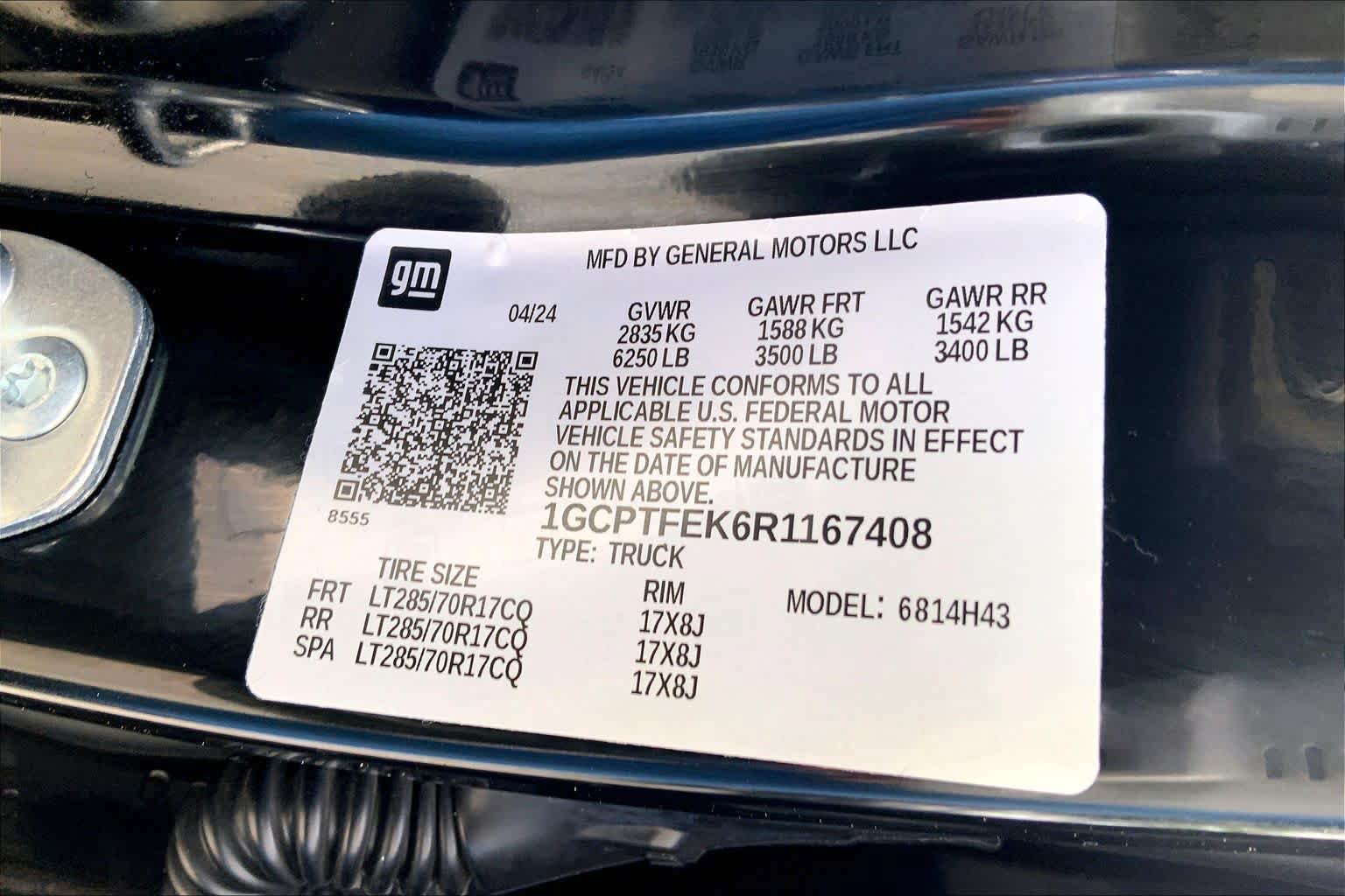 Used 2024 Chevrolet Colorado ZR2 w/ Safety Package AWD/4WD image 33