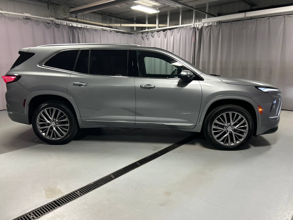 New 2026 Buick Enclave Avenir w/ Super Cruise Package AWD/4WD image 8