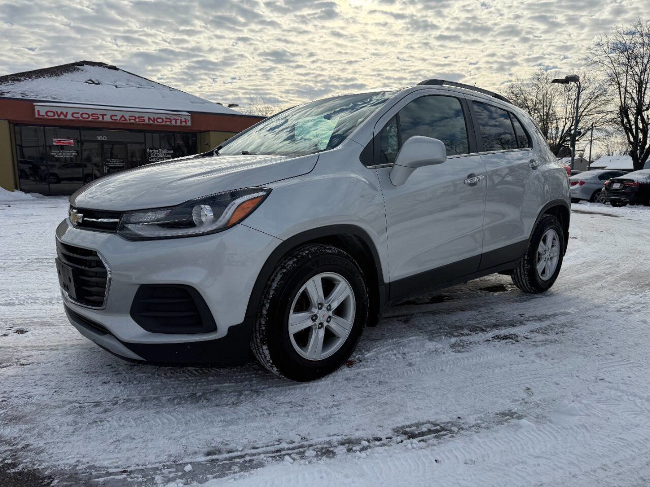 Used 2017 Chevrolet Trax LT w/ LT Convenience Package image 6