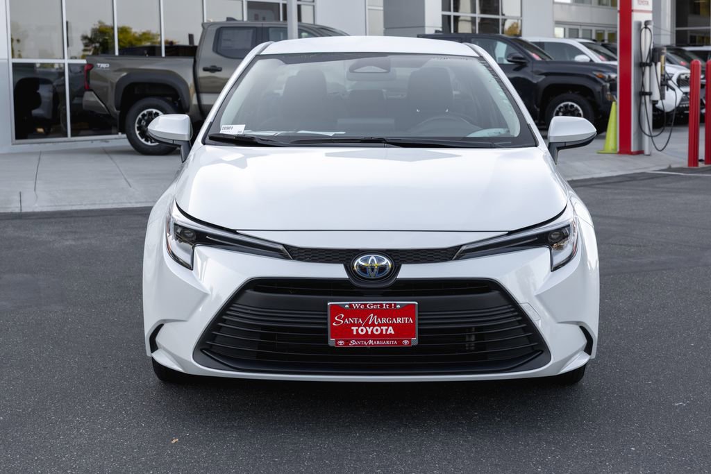 Certified 2025 Toyota Corolla LE w/ Convenience Package image 2