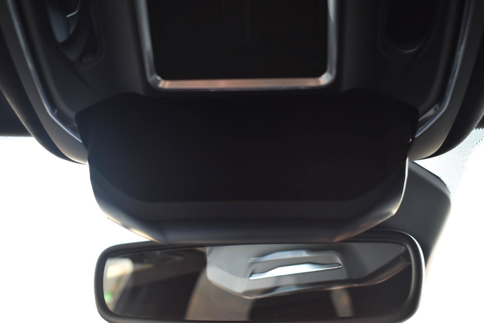 Used 2024 Jeep Grand Cherokee Laredo w/ Trailer Tow Package RWD image 39